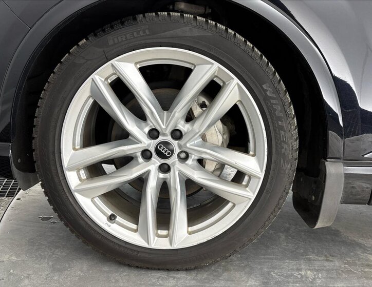 Audi Q7 SUV / Terénní 3,0 l 200 kw