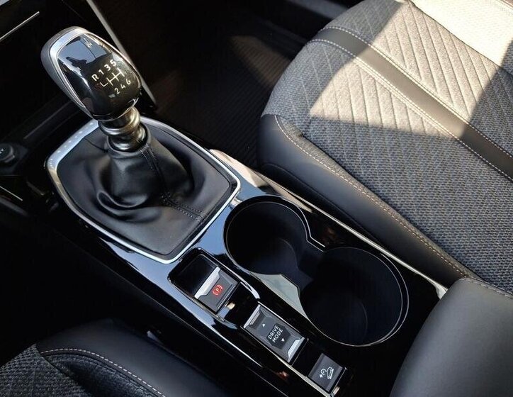 Peugeot 2008 SUV / Terénní 1,2 l 74 kw