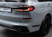 BMW X7 9
