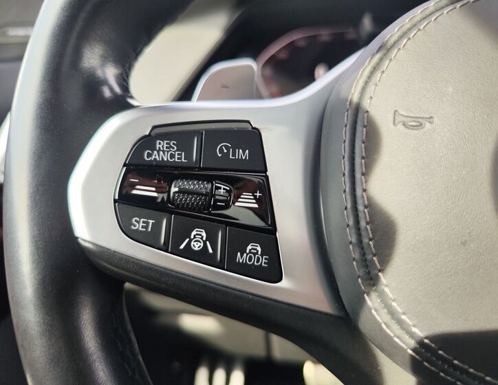 BMW X5 SUV / Terénní 3,0 l 250 kw