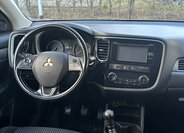 Mitsubishi Outlander SUV / Terénní 2,3 l 110 kw