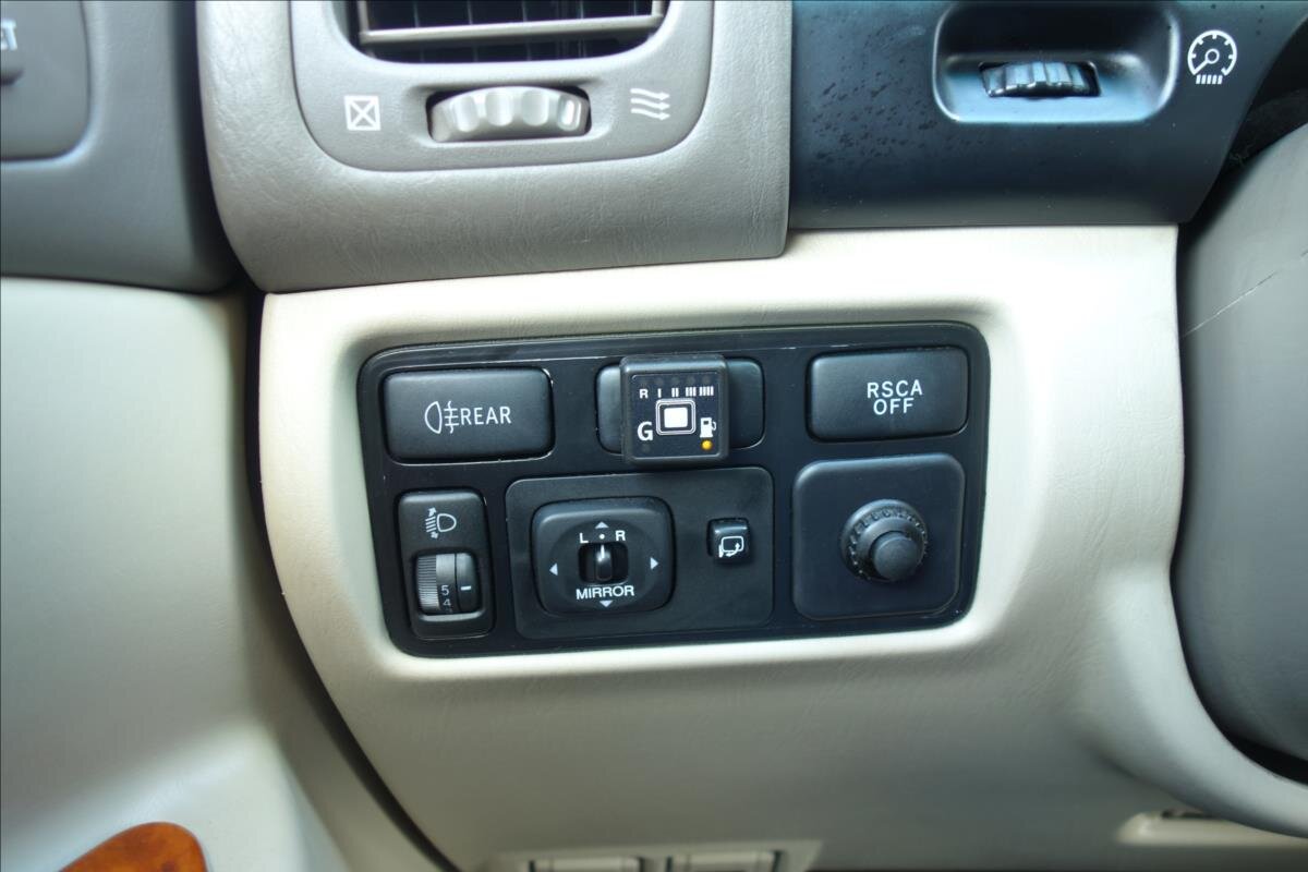 Toyota Land Cruiser SUV 4,7 l 175 kw
