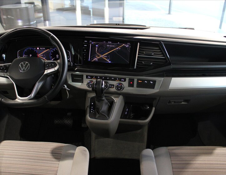 Volkswagen California 11