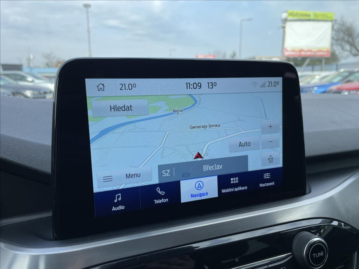 Ford Kuga SUV / Terénní 1,5 l 88 kw