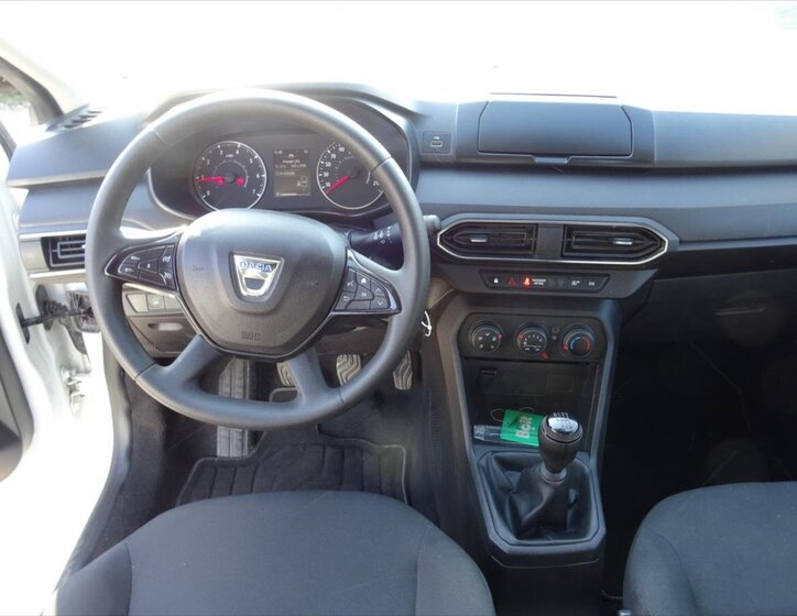 Dacia Sandero Hatchback 999,0 67 kw