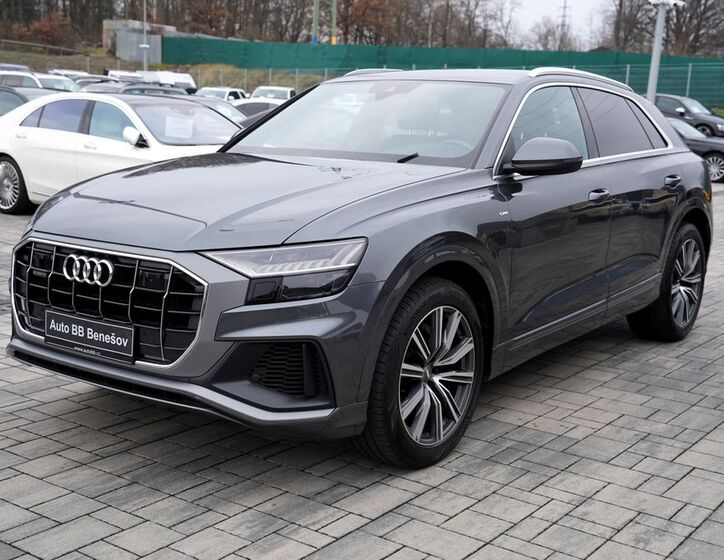 Audi Q8 2