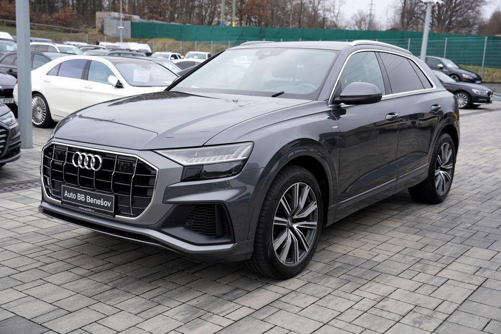 Audi Q8