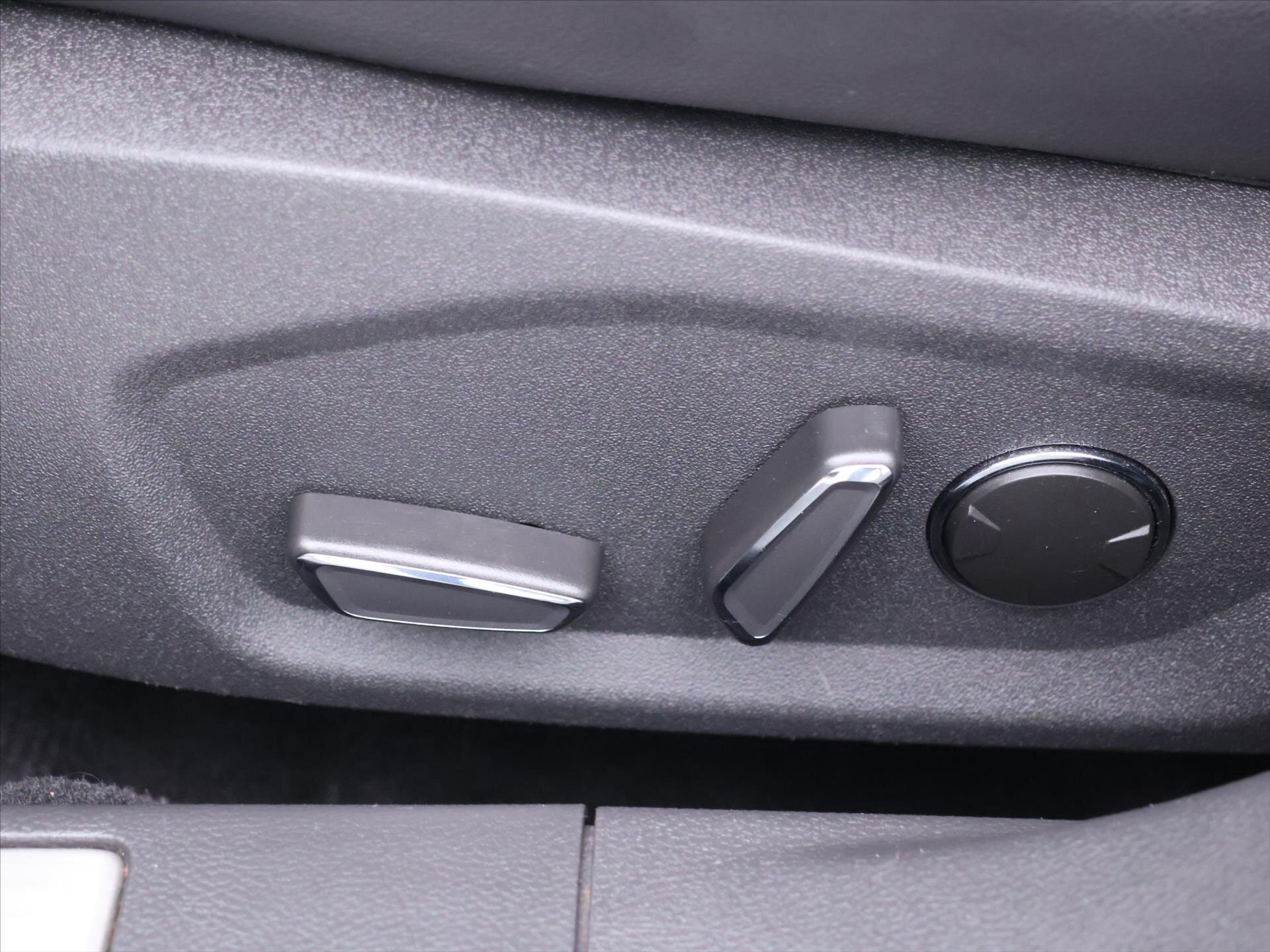 Ford Mondeo Kombi 2,0 l 132 kw