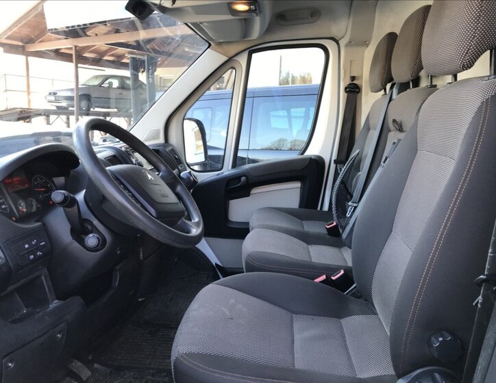 Peugeot Boxer Skříň 2,2 l 110 kw