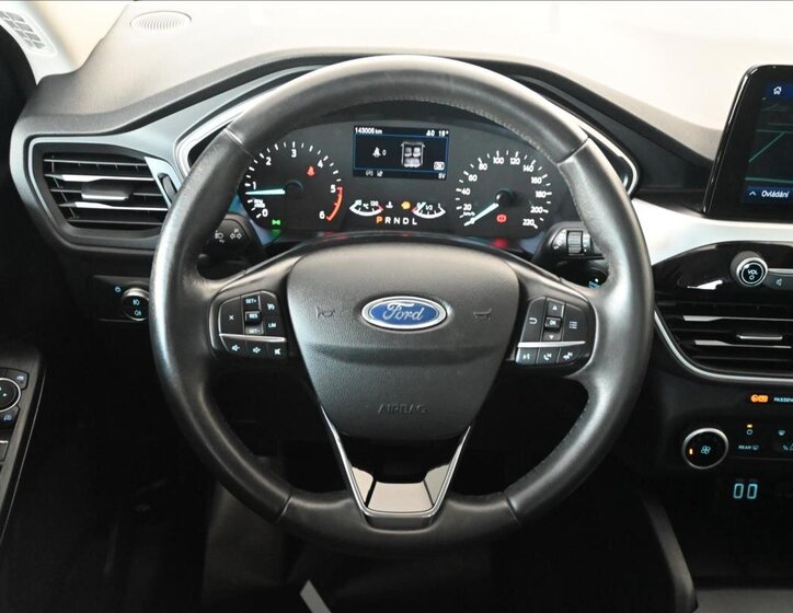Ford Kuga SUV / Terénní 1,5 l 88 kw