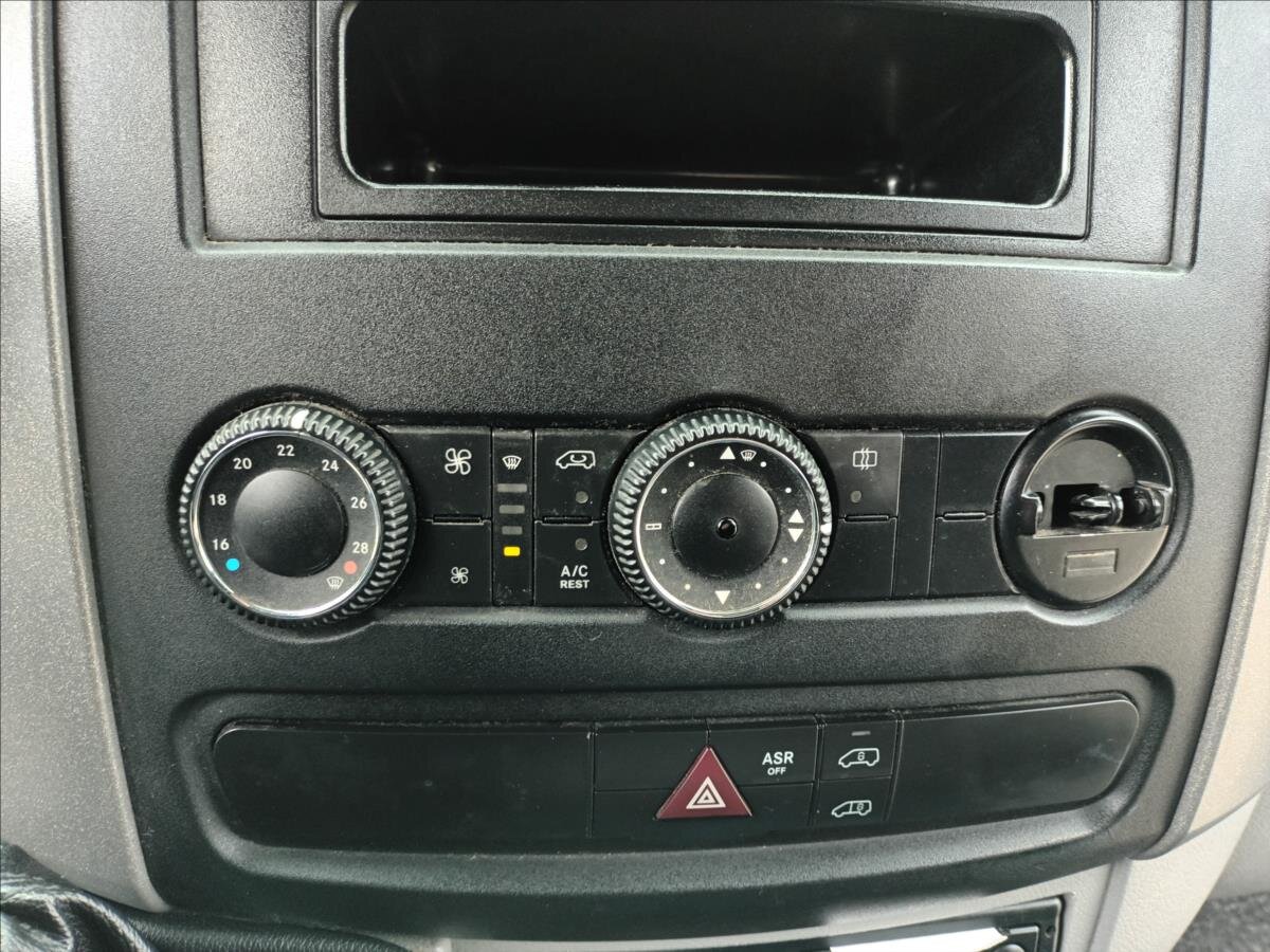 Volkswagen Crafter Skříň 2,0 l 120 kw