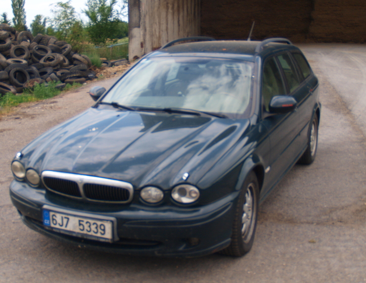 Jaguar X-Type 1