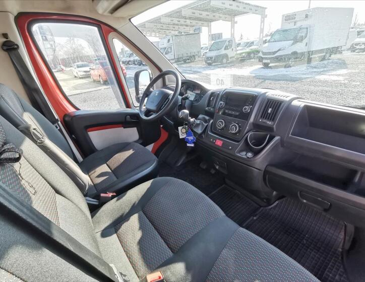 Peugeot Boxer 8