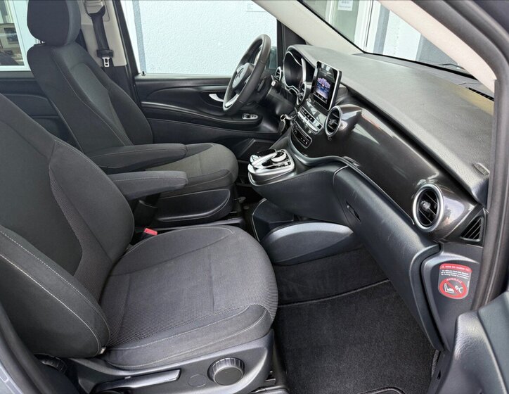 Mercedes-Benz Třídy V MPV 2,1 l 120 kw