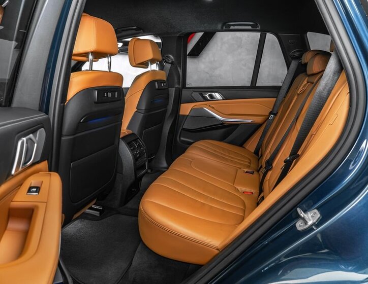 BMW X5 SUV 3,0 l 250 kw