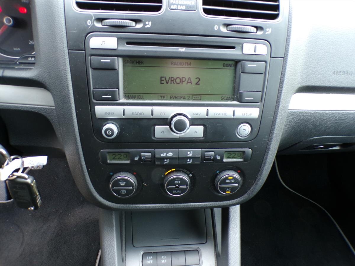 Volkswagen Jetta Sedan 1,4 l 90 kw