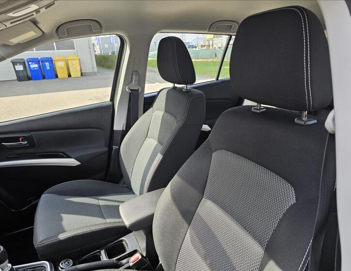 Suzuki SX4 S-Cross 10