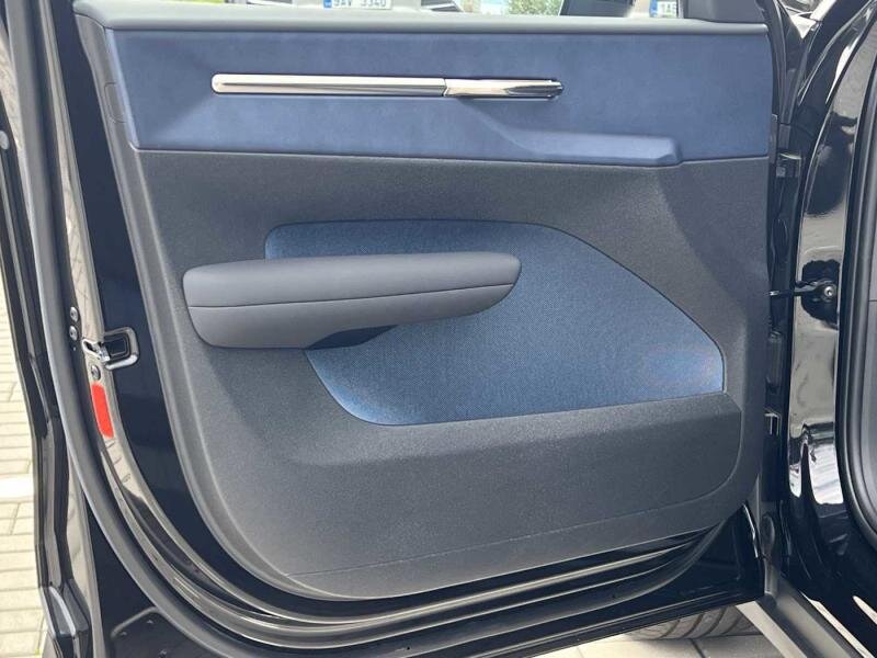 Volvo EX30 SUV 0,0 200 kw