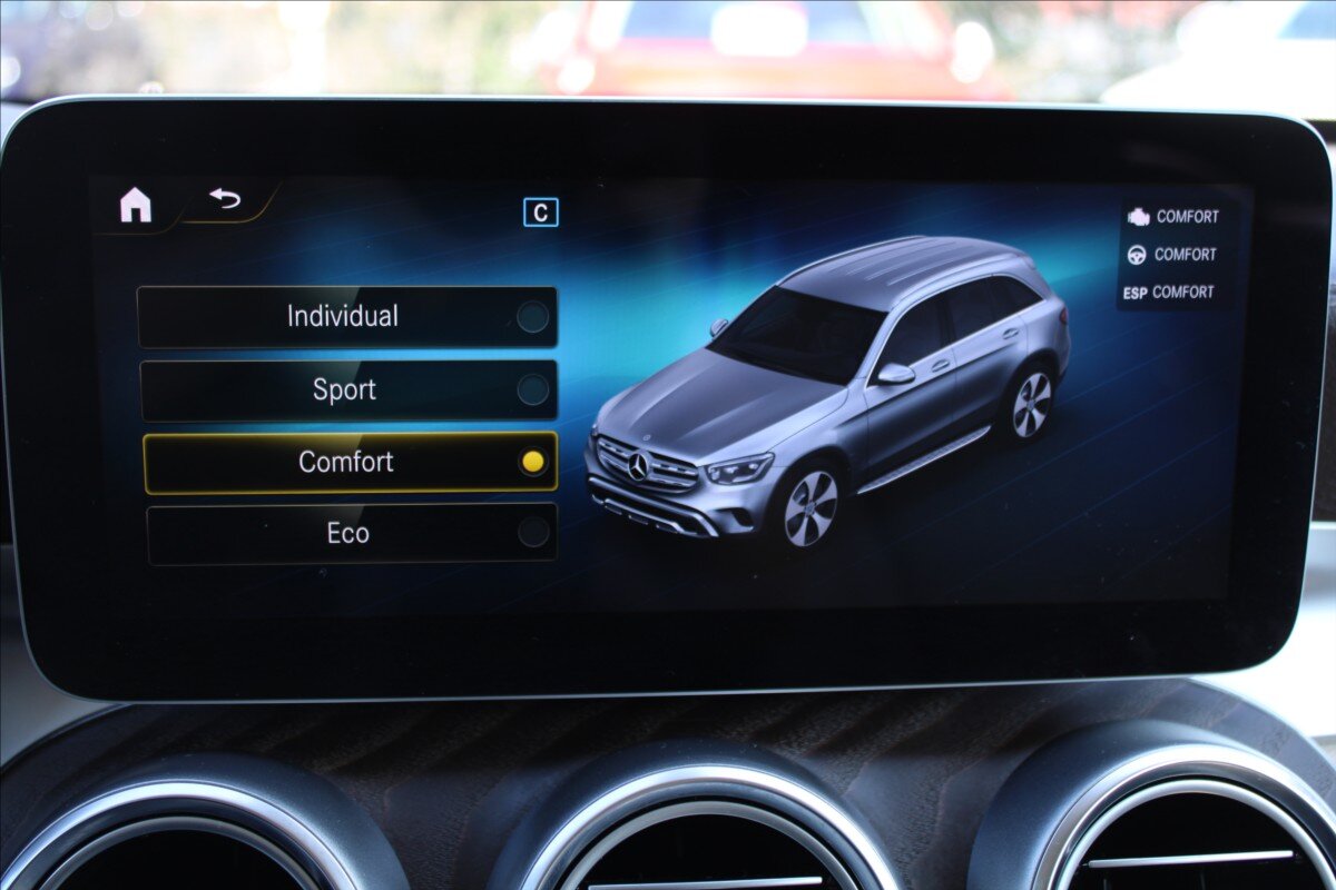 Mercedes-Benz GLC SUV 2,0 l 143 kw