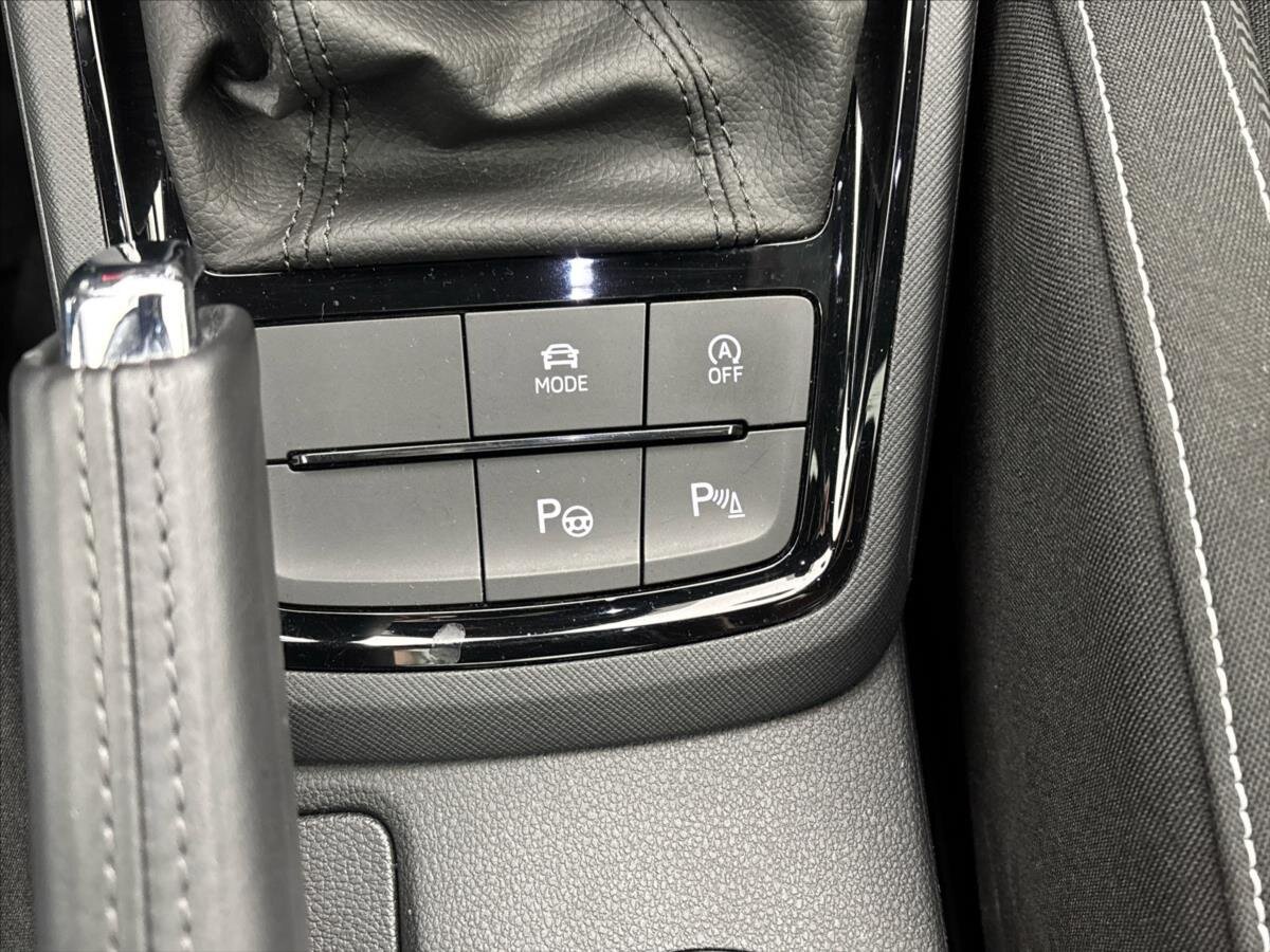 Škoda Scala Hatchback 1,5 l 110 kw