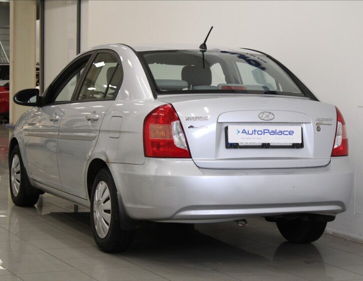 Hyundai Accent 3