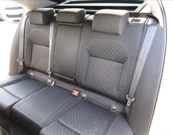 Škoda Superb Sedan / Limuzína 2,0 l 110 kw