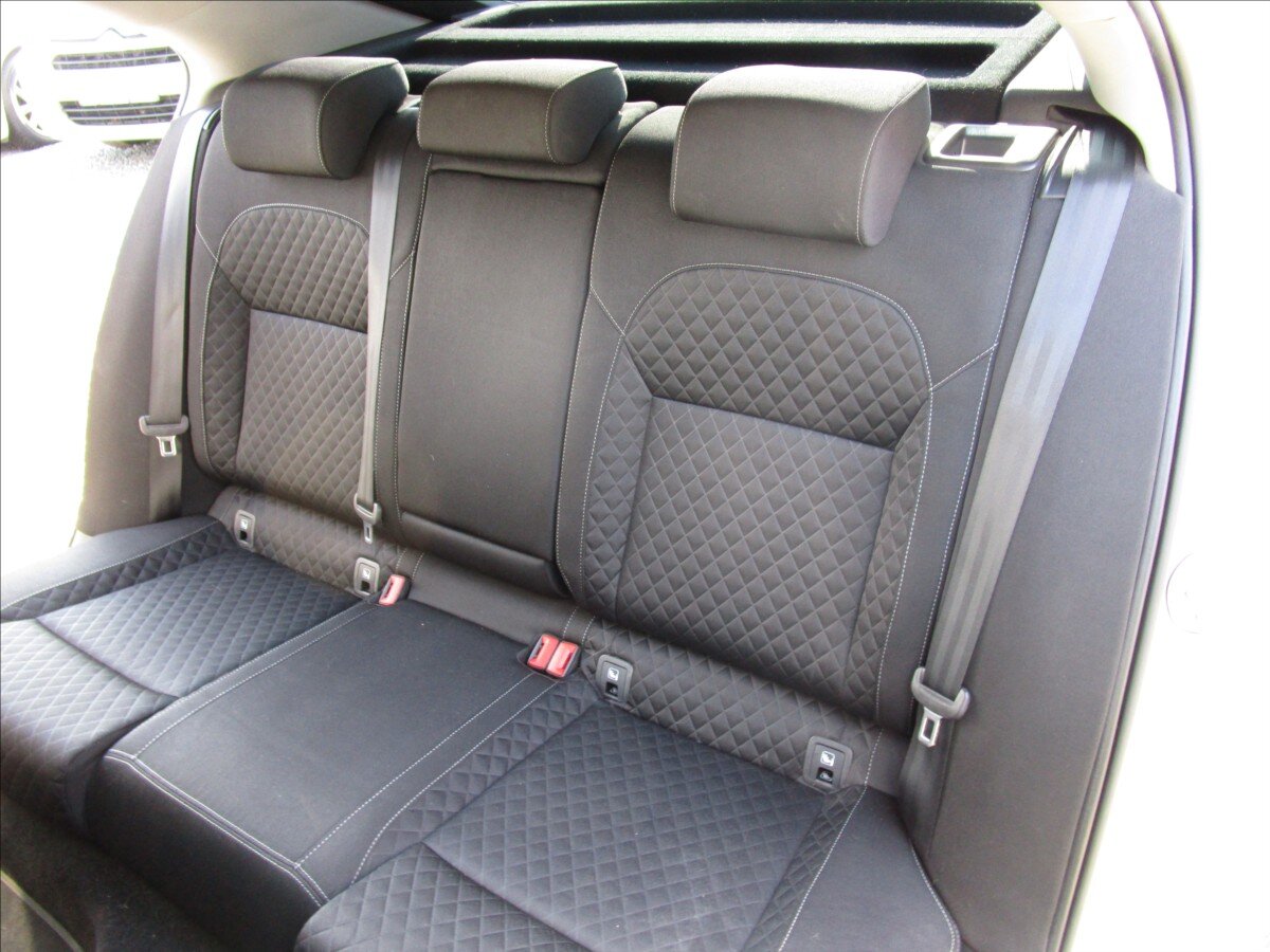 Škoda Superb Sedan / Limuzína 2,0 l 110 kw