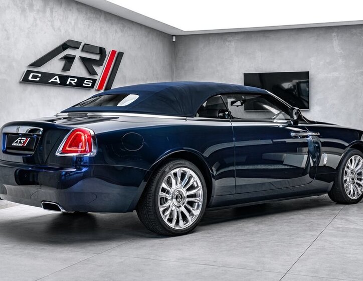 Rolls-Royce Dawn 7