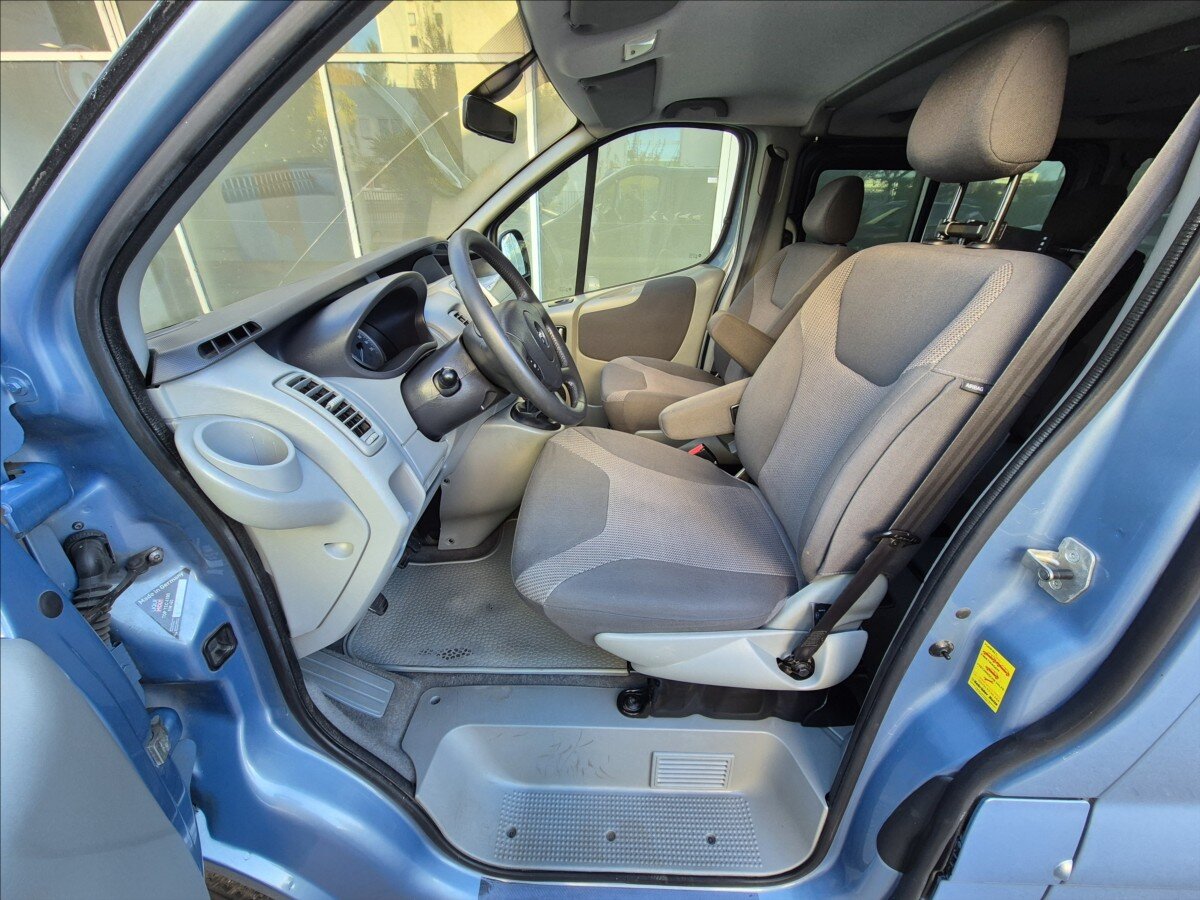 Opel Vivaro Kombi 2,5 l 107 kw