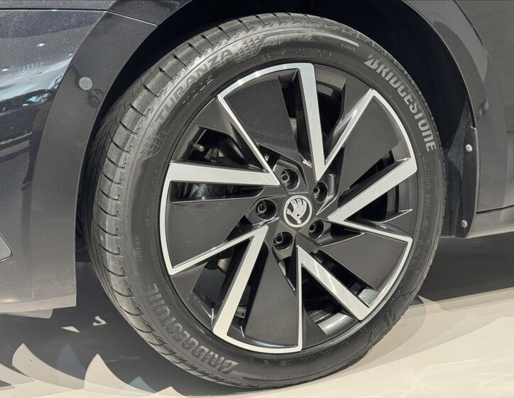 Škoda Octavia Kombi 1,4 l 150 kw