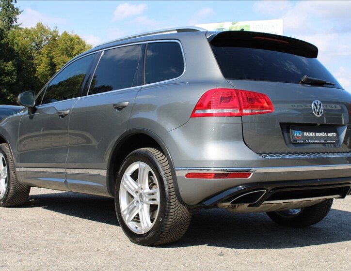 Volkswagen Touareg 7