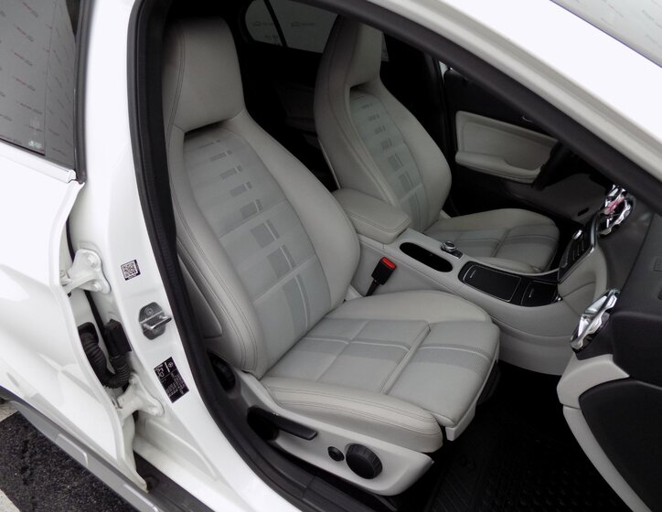 Mercedes-Benz GLA 17