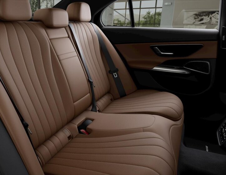 Mercedes-Benz Třídy E Sedan / Limuzína 2,0 l 145 kw