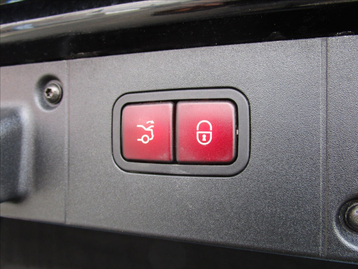 Mercedes-Benz Třídy S Sedan / Limuzína 4,0 l 235 kw