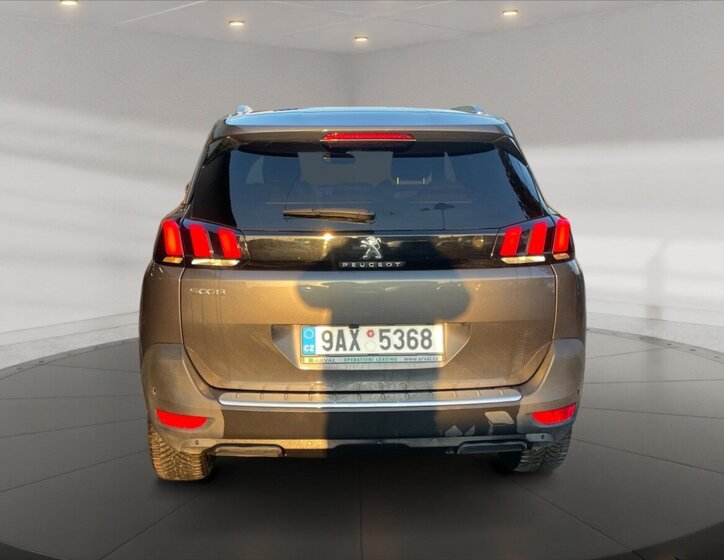 Peugeot 5008 SUV / Terénní 1,5 l 96 kw