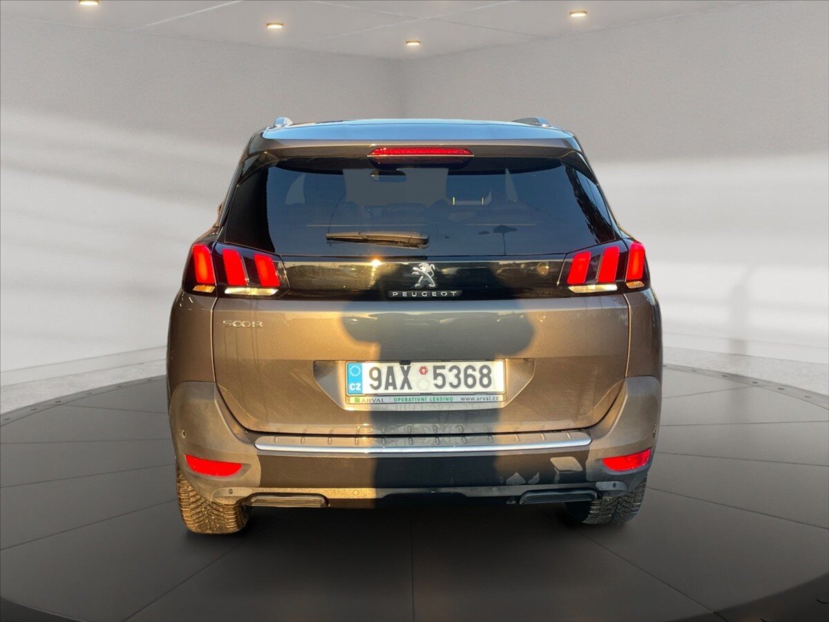 Peugeot 5008 SUV / Terénní 1,5 l 96 kw