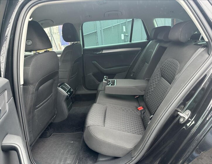 Škoda Superb Kombi 2,0 l 140 kw