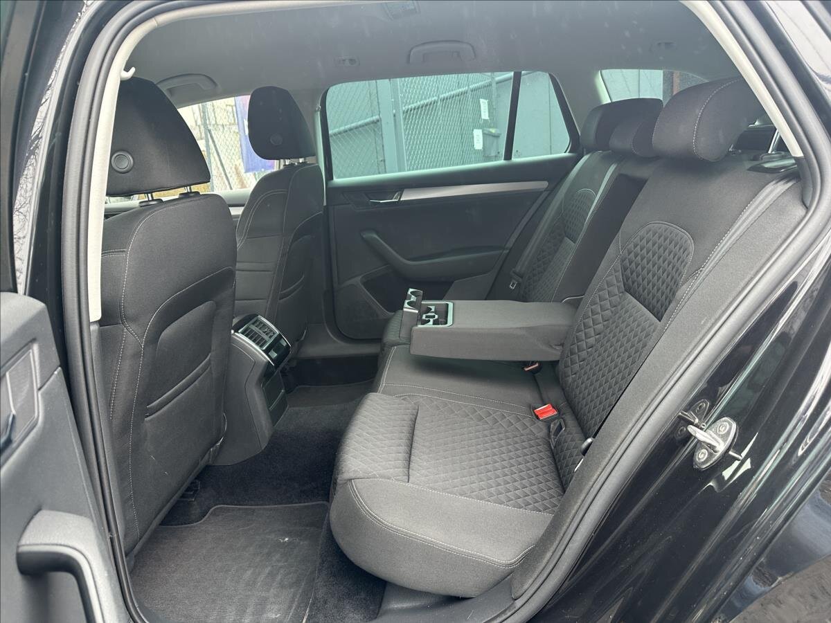 Škoda Superb Kombi 2,0 l 140 kw