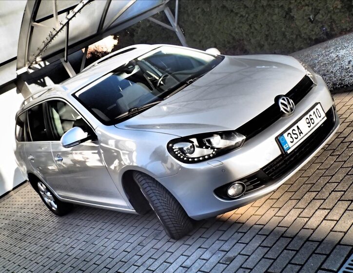 Volkswagen Golf Kombi 1,6 l 77 kw