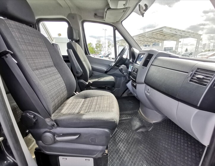 Mercedes-Benz Sprinter 17
