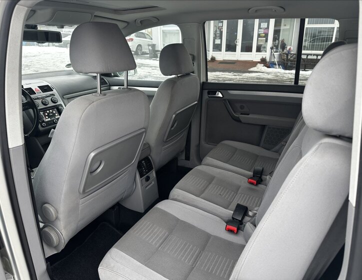 Volkswagen Touran Kombi 1,4 l 103 kw