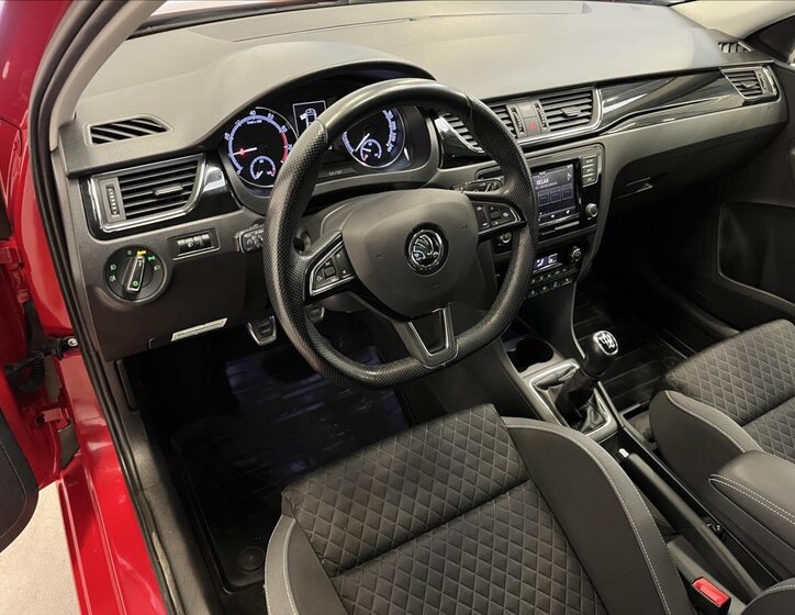 Škoda Rapid Liftback 999,0 81 kw