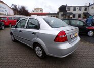 Chevrolet Aveo 4