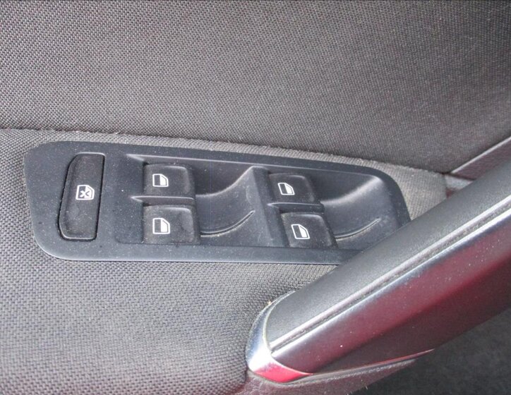 Volkswagen Golf Hatchback 1,2 l 77 kw