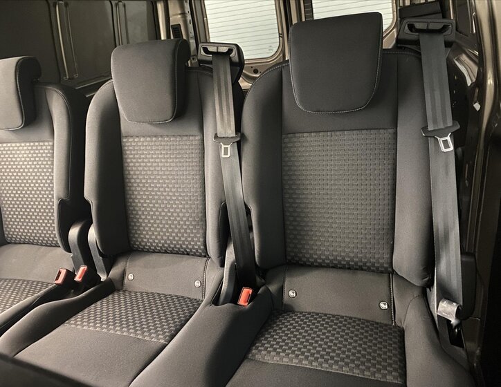 Ford Transit Custom 6