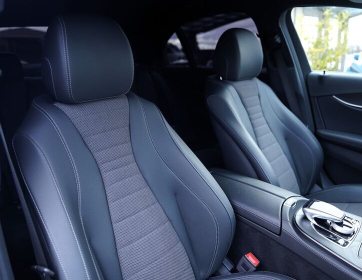 Mercedes-Benz Třídy E Sedan 2,0 l 143 kw