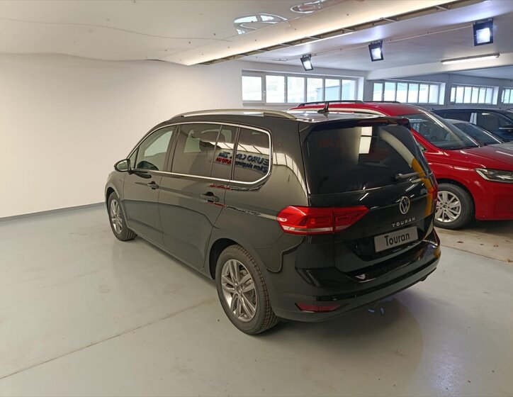Volkswagen Touran MPV 1,5 l 110 kw
