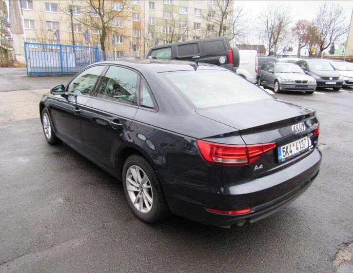 Audi A4 Sedan / Limuzína 2,0 l 110 kw