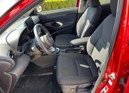 Toyota Yaris Cross 13