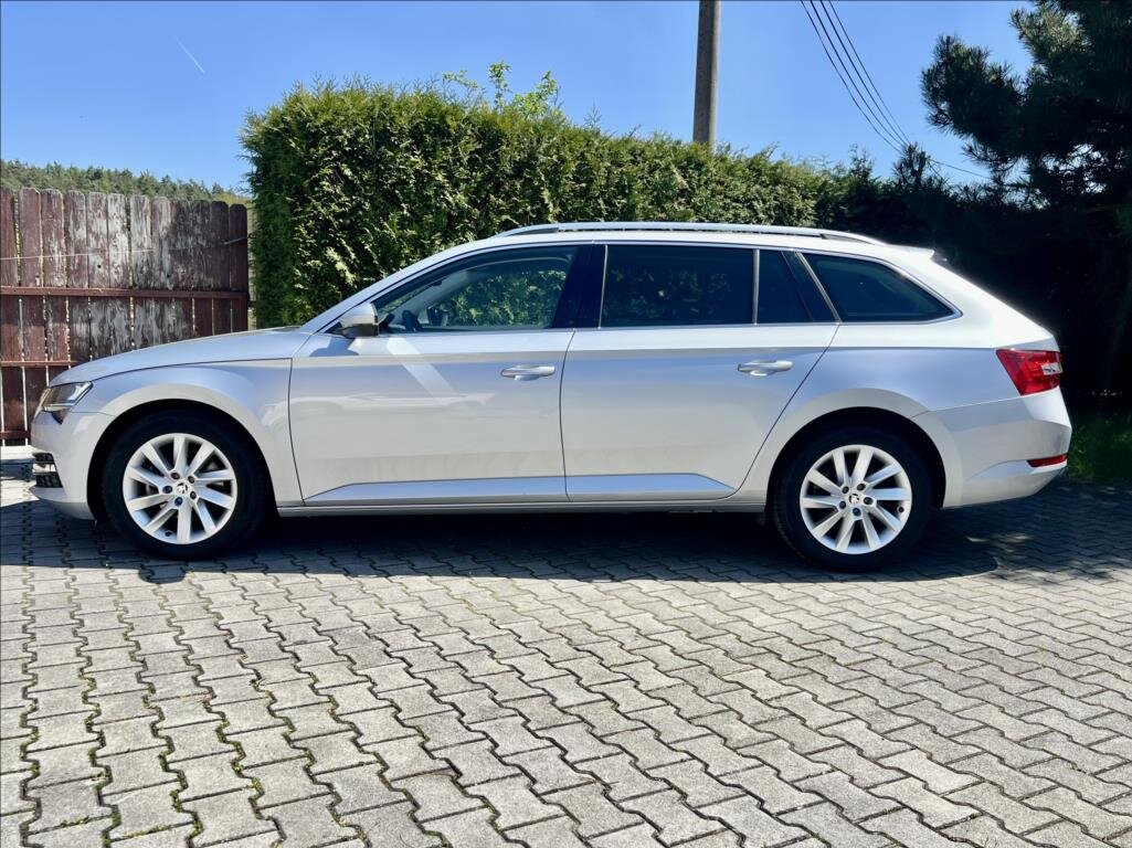 Škoda Superb Kombi 2,0 l 110 kw